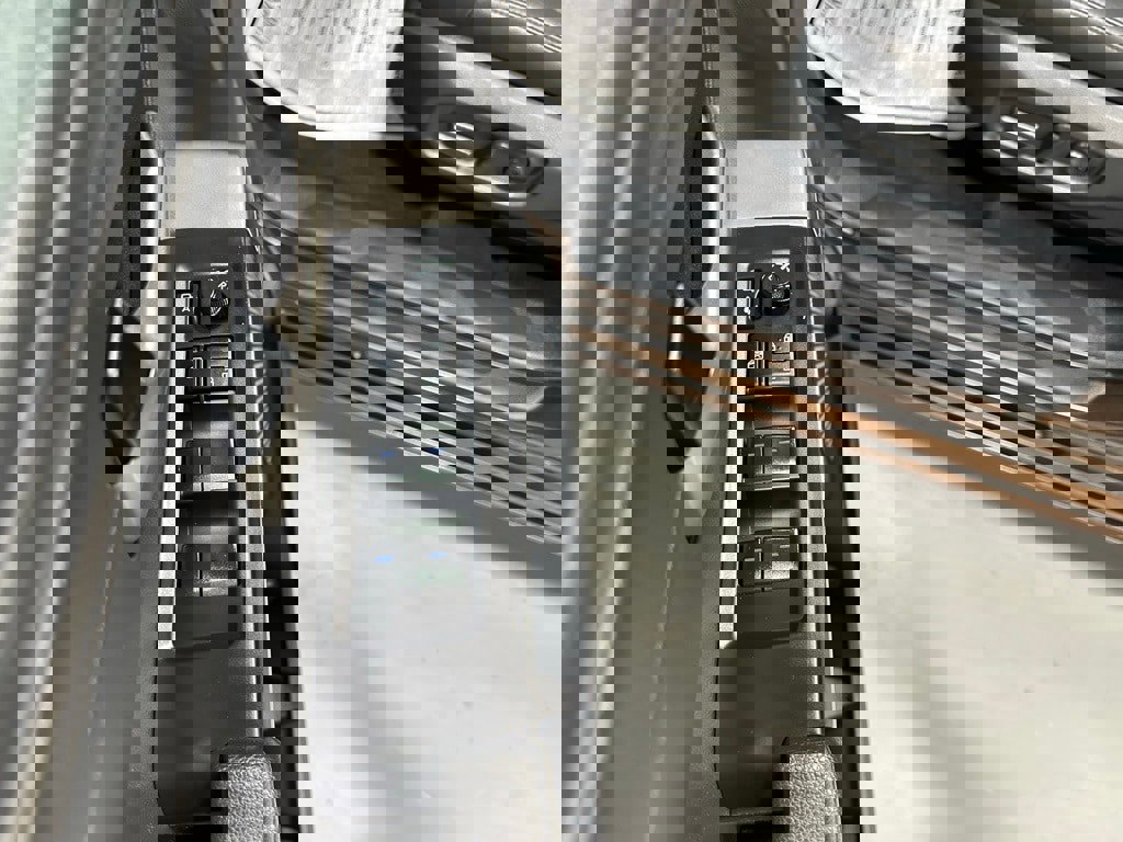 Used 2024 Toyota Tundra Limited image 10