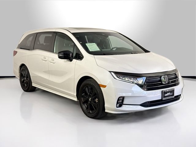 Used 2023 Honda Odyssey Sport image 17