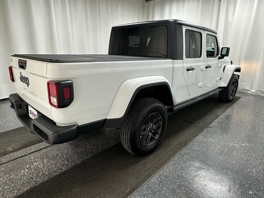 New 2025 Jeep Gladiator Sport AWD/4WD image 5