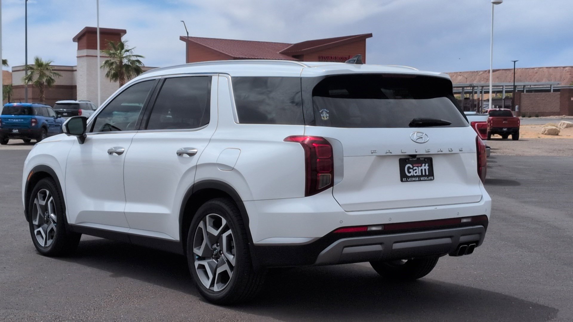 Used 2023 Hyundai Palisade SEL w/ Cargo Package FWD image 6