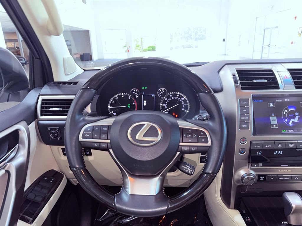 Certified 2021 Lexus GX 460 Premium w/ Premium Package AWD/4WD image 19