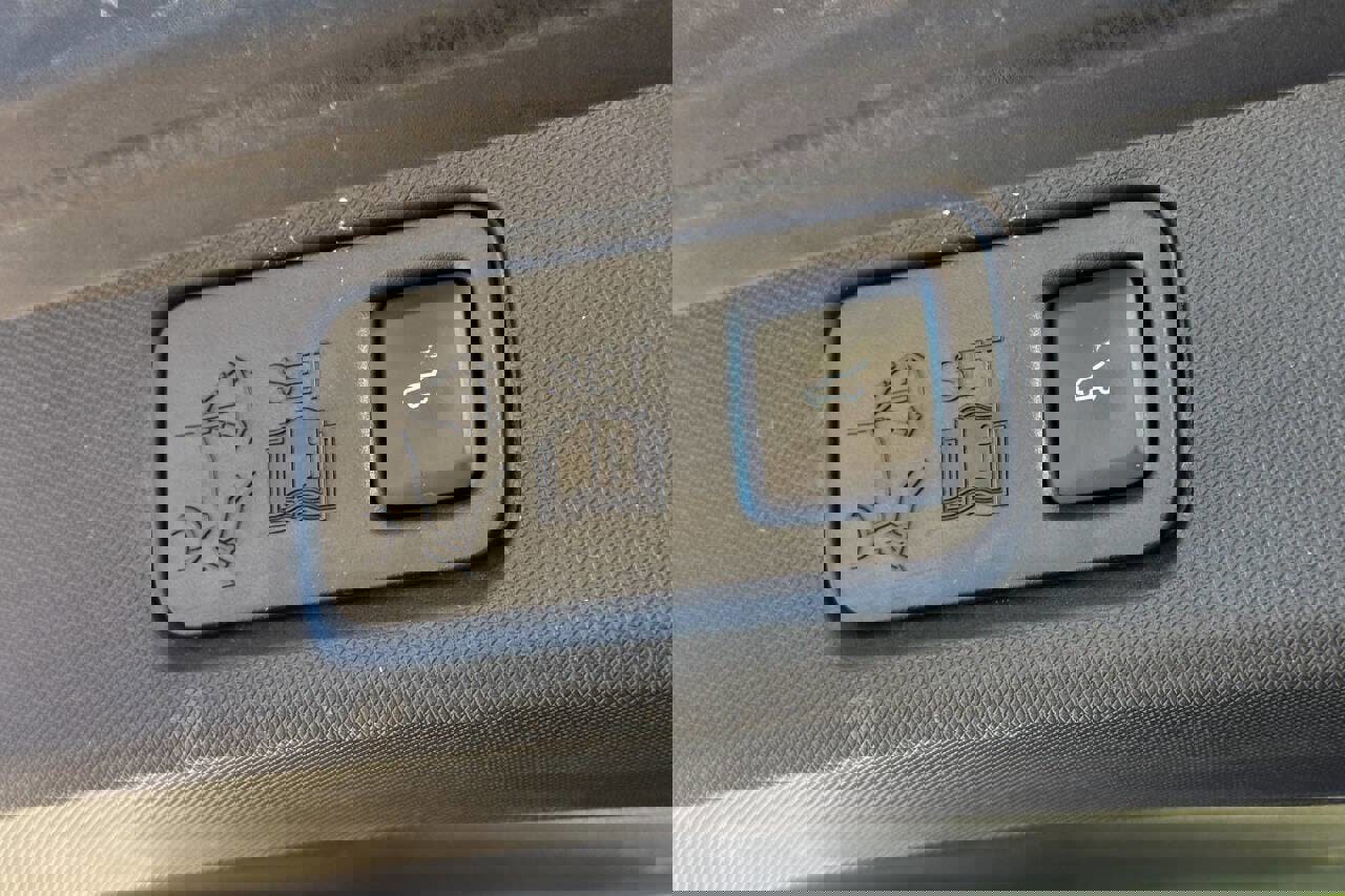 Used 2021 Ford Mustang Mach-E Select w/ Comfort/Appearance Package AWD/4WD image 13