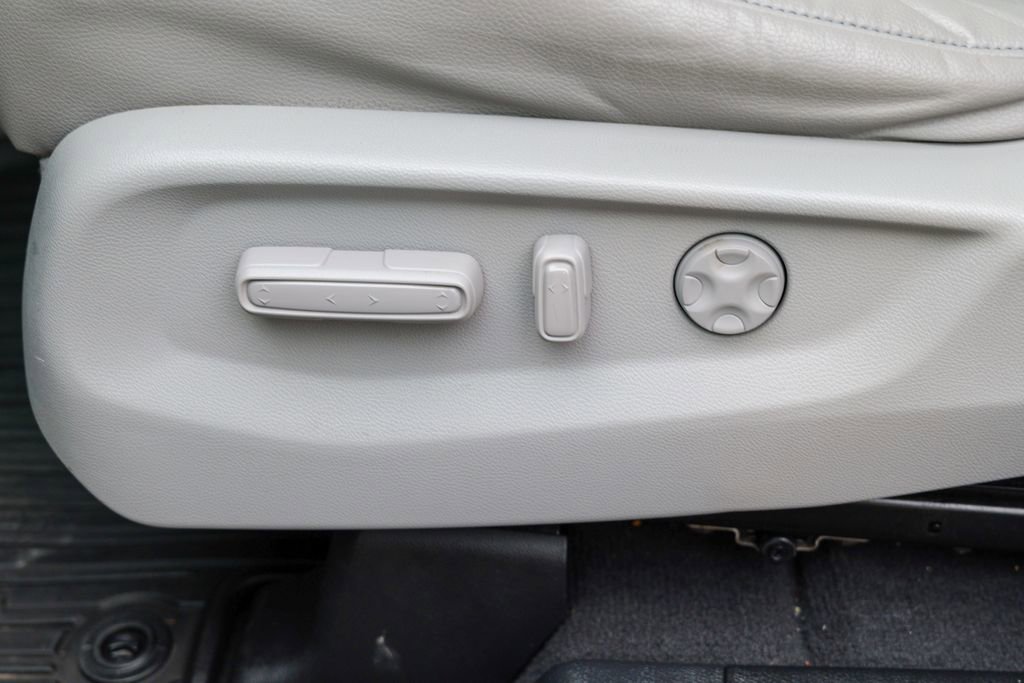 Used 2023 Honda Odyssey EX-L image 25