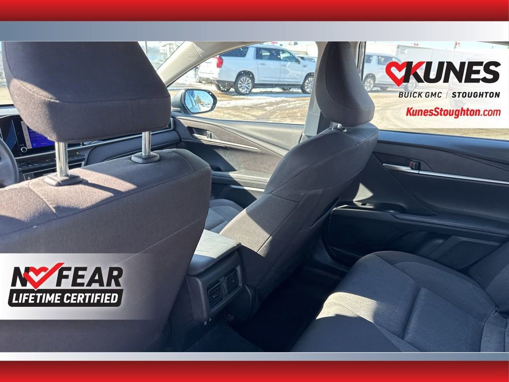 Used 2025 Toyota Camry LE FWD image 34