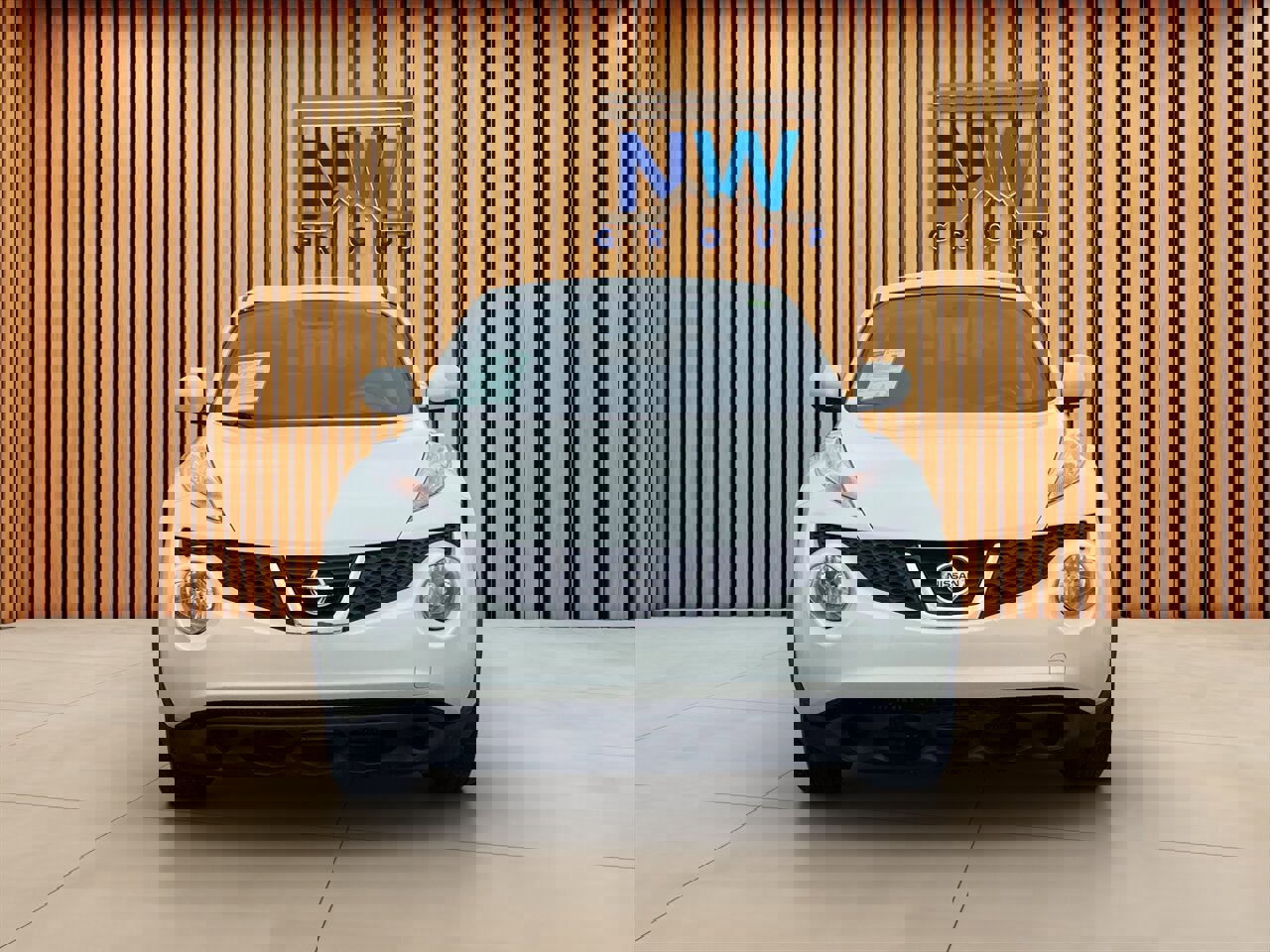 Used 2012 Nissan Juke SV image 2