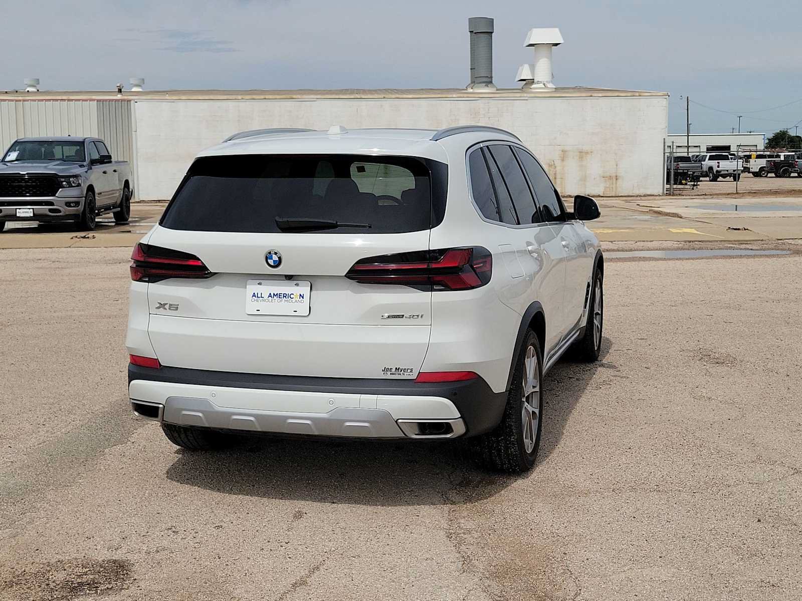 Used 2025 BMW X5 sDrive40i w/ Premium Package RWD image 8