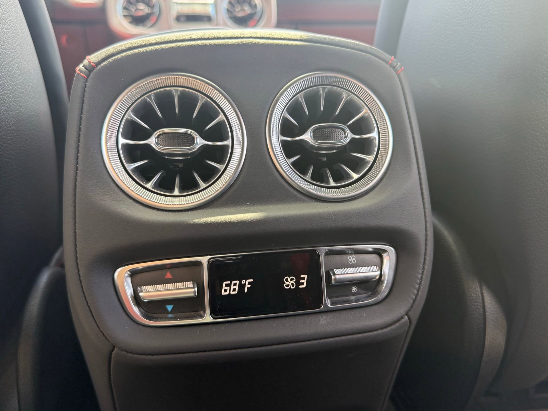 Used 2025 Mercedes-Benz G 63 AMG 4MATIC image 32