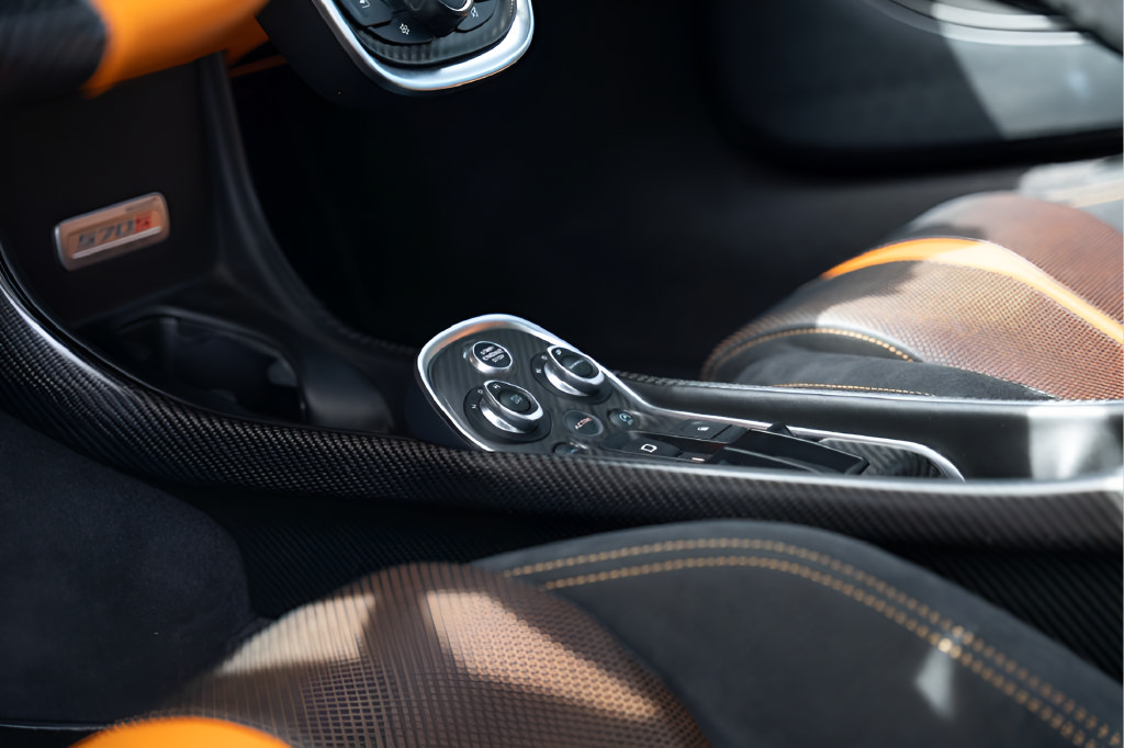 Used 2018 McLaren 570S Spider RWD image 39