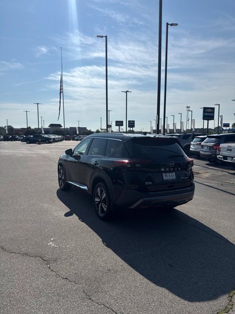 Used 2023 Nissan Rogue SL AWD/4WD image 18