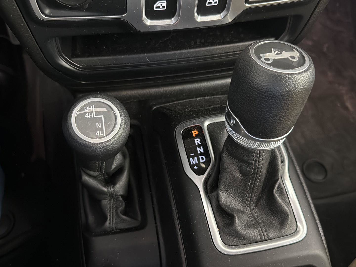 Used 2019 Jeep Wrangler Sport image 11