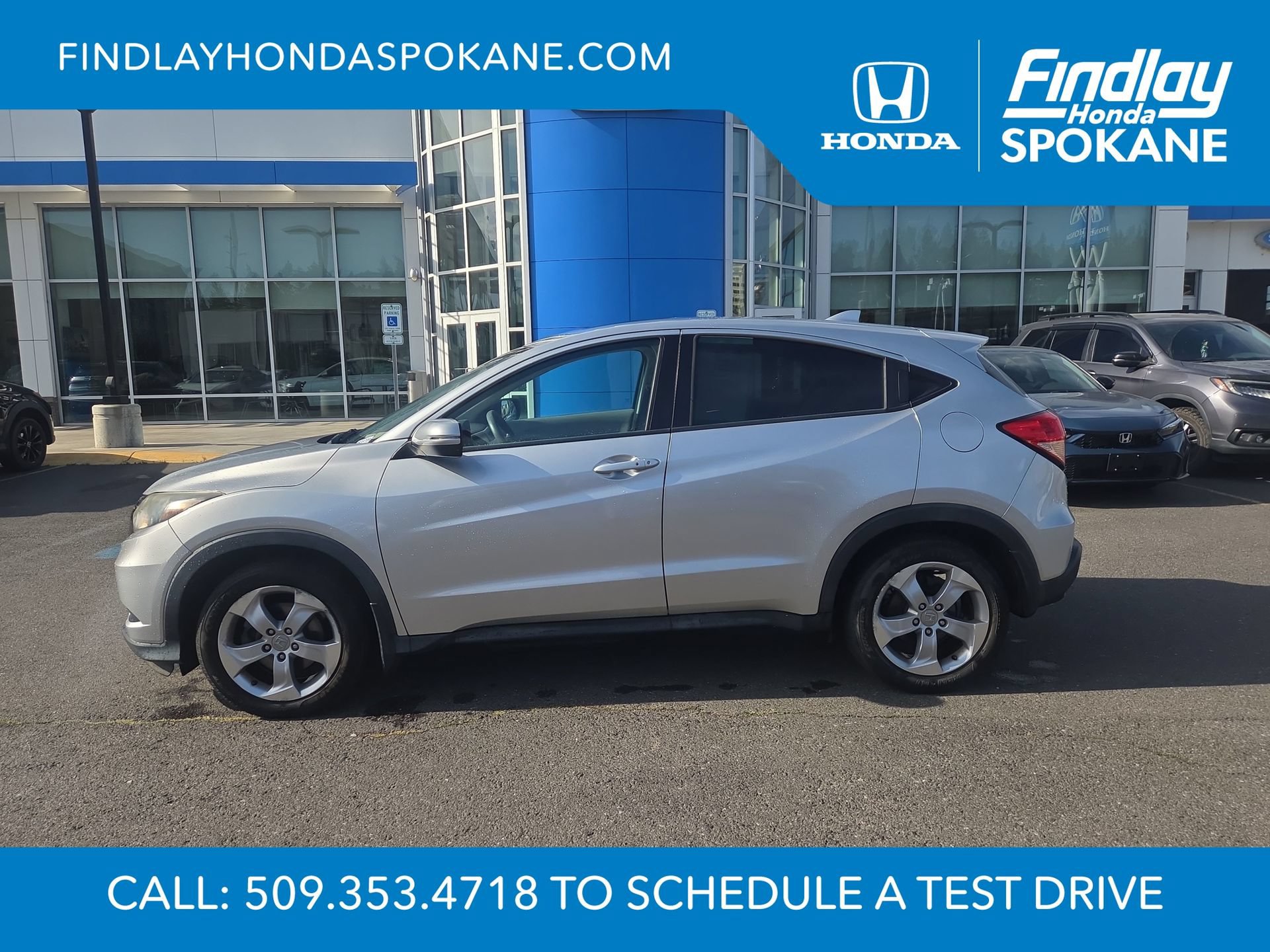Used 2016 Honda HR-V EX image 2