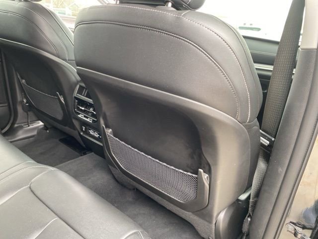 Used 2023 Jeep Grand Cherokee Limited w/ Black Appearance Package image 34