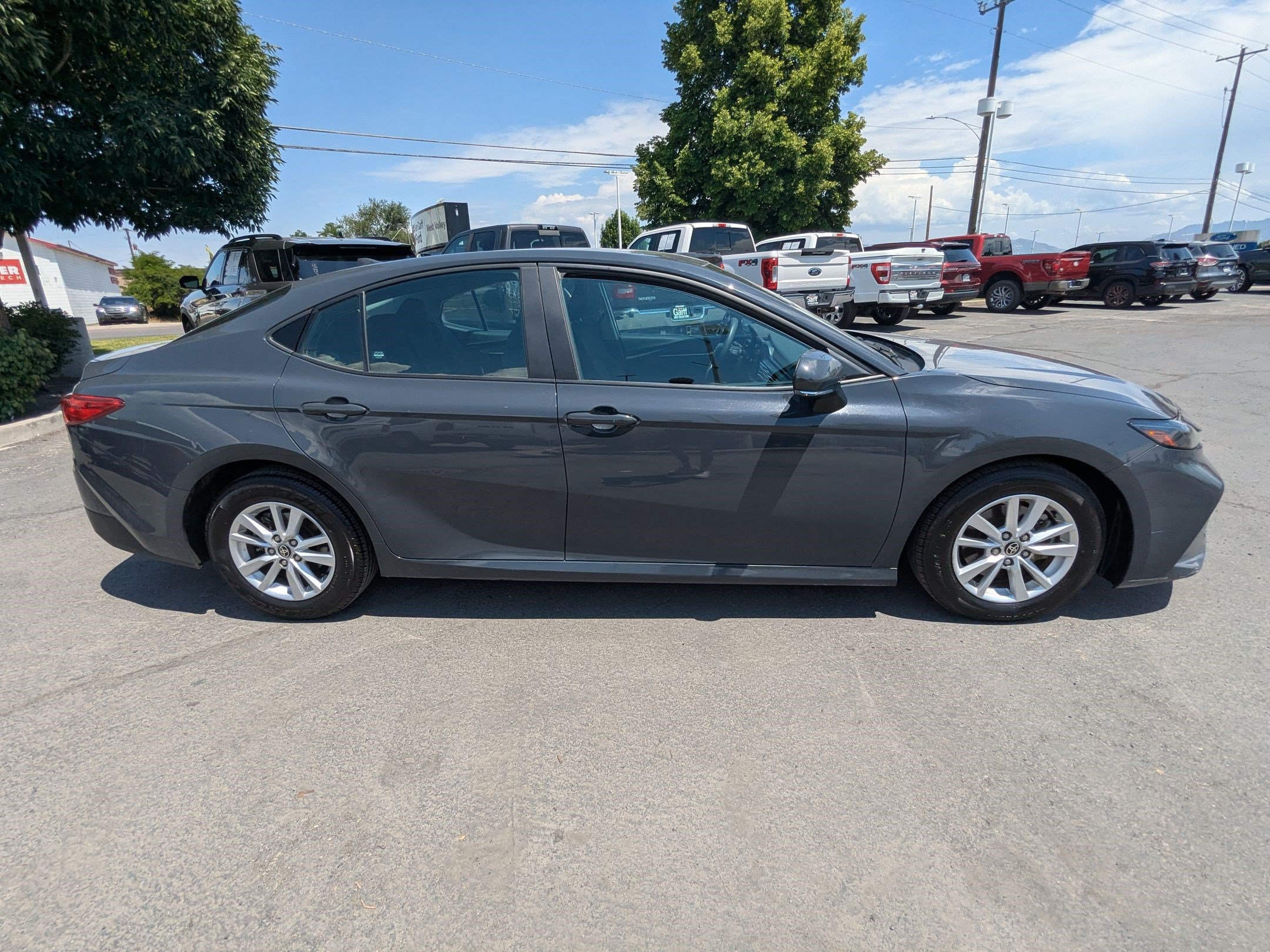 Used 2025 Toyota Camry LE FWD image 2