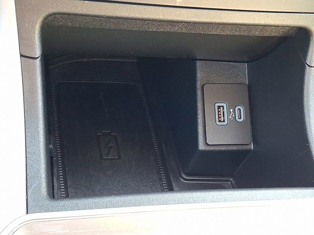 Used 2024 Ford Edge SEL w/ Convenience Package image 25