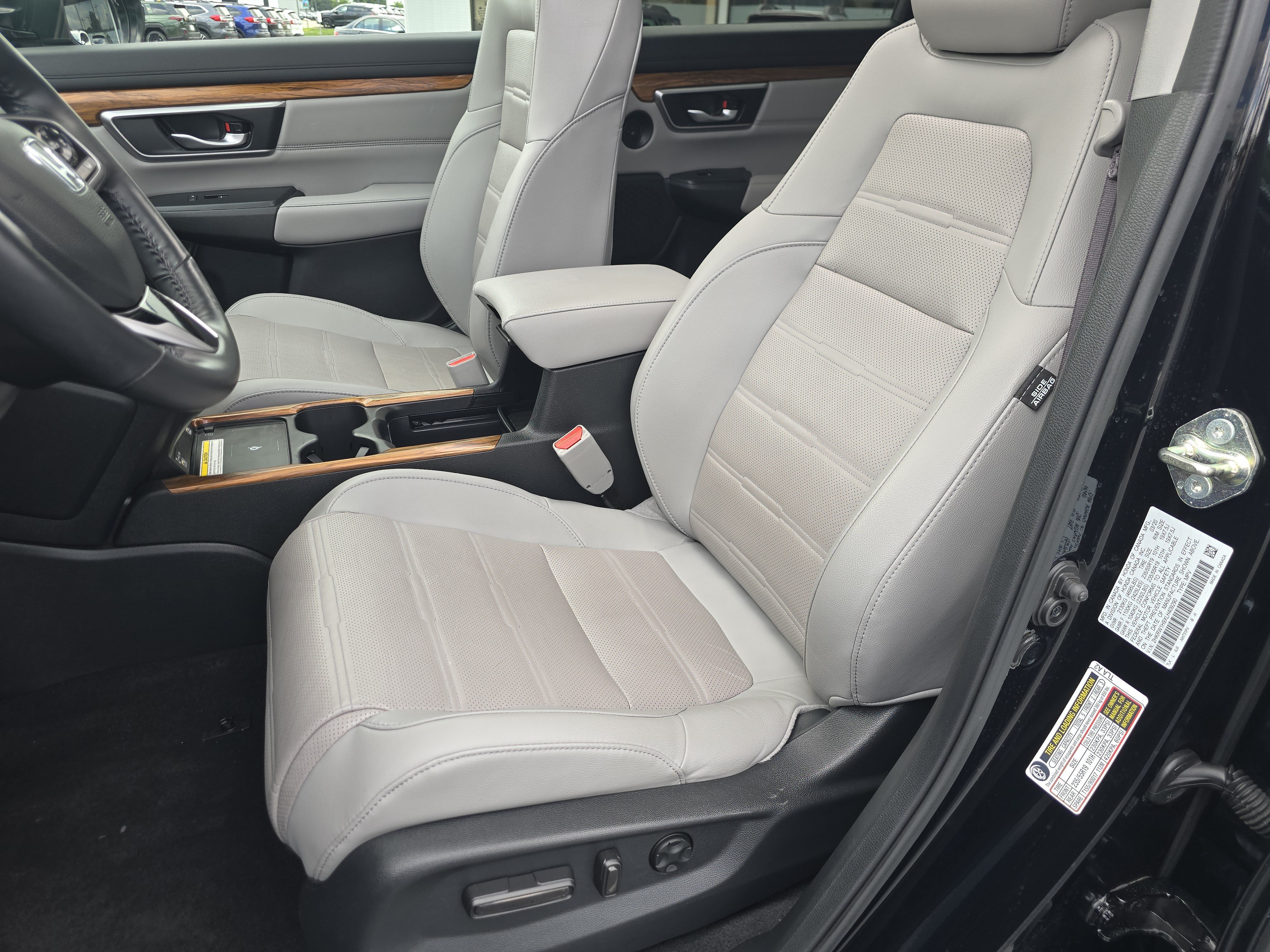 Used 2020 Honda CR-V Touring image 21