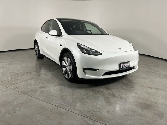 Used 2021 Tesla Model Y Long Range AWD/4WD image 2