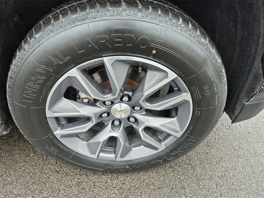 Used 2021 Chevrolet Tahoe LT w/ Rear Media and Nav Package image 17