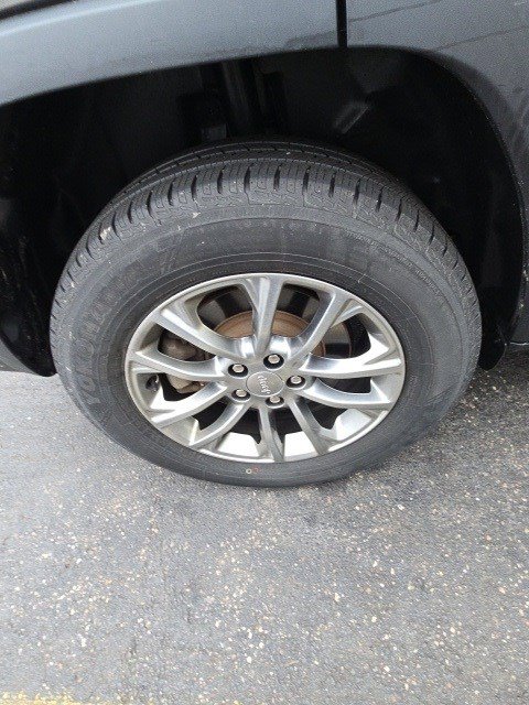 Used 2019 Jeep Cherokee Latitude Plus w/ Comfort/Convenience Group image 24