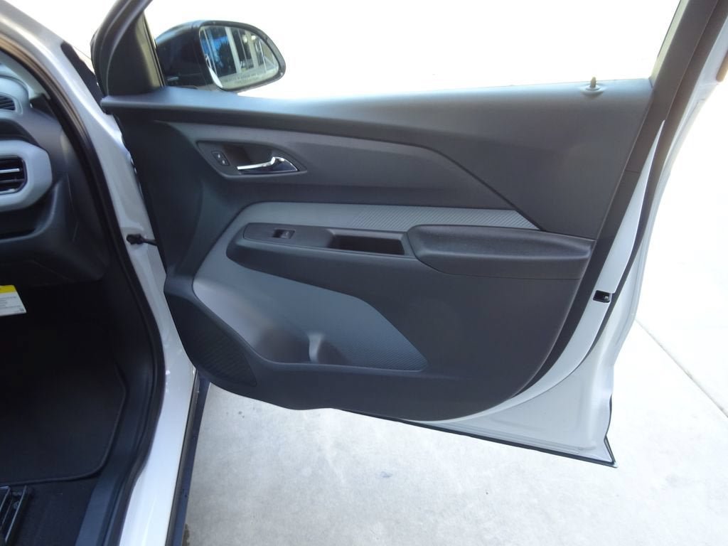 New 2027 Chevrolet Bolt LT FWD image 27
