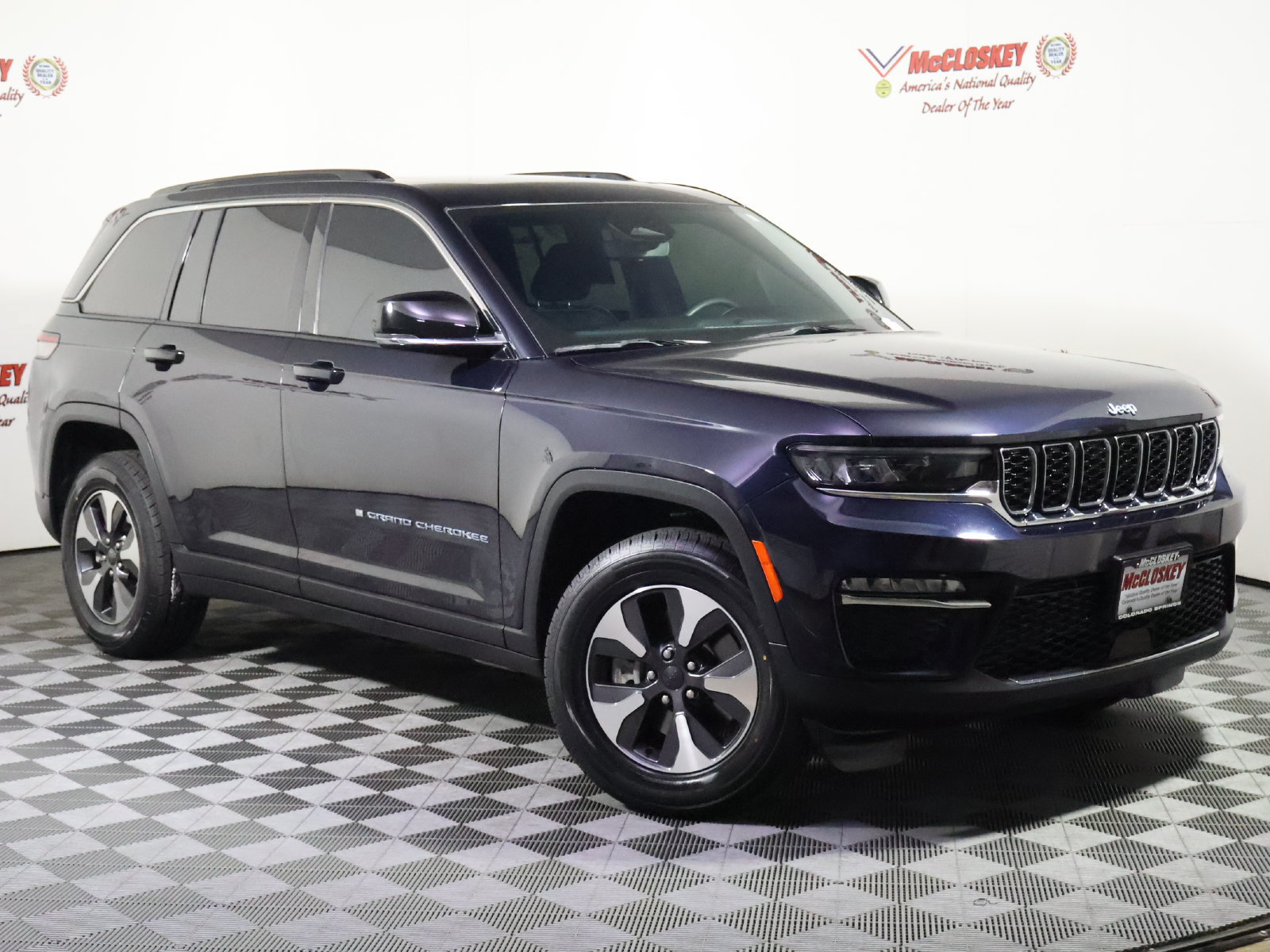 Used 2024 Jeep Grand Cherokee Limited 4xe w/ Trailer Tow Package AWD/4WD image 55