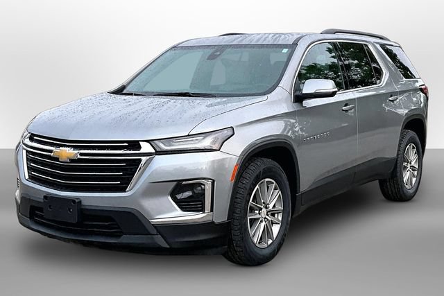 Used 2023 Chevrolet Traverse LT w/ LPO, Cargo Package AWD/4WD image 3