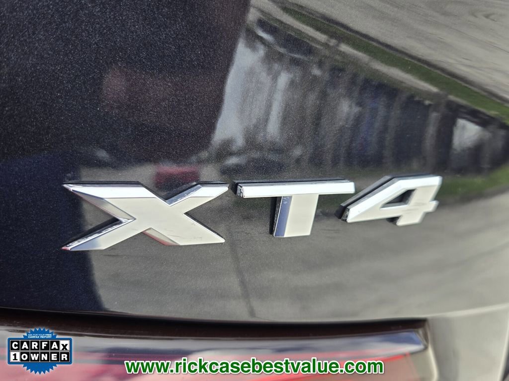 Used 2023 Cadillac XT4 Premium Luxury image 17