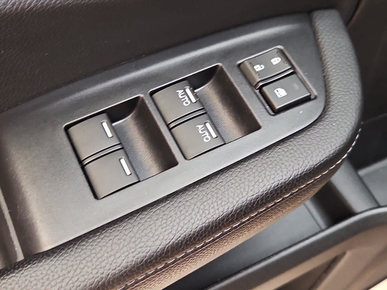 Certified 2024 Honda Passport EX-L image 17