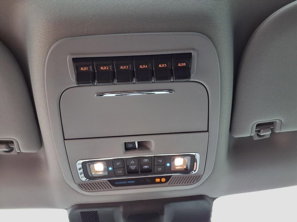 New 2026 Ford F350 Lariat w/ FX4 Off-Road Package image 19