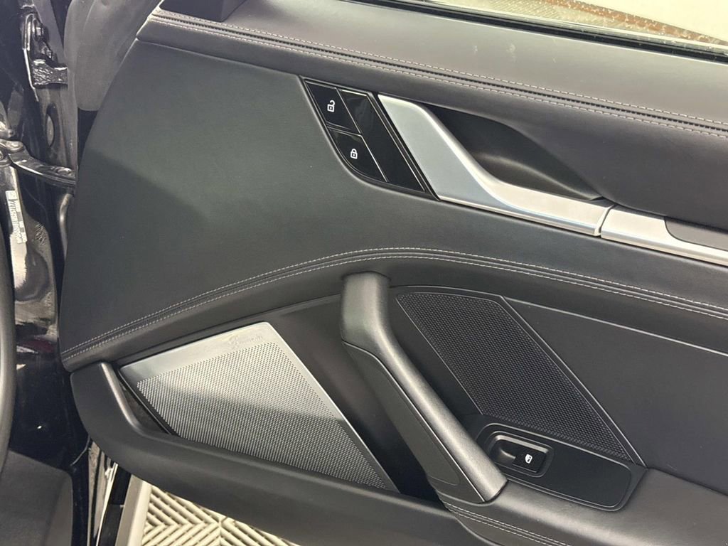 Used 2021 Porsche 911 Turbo S image 38