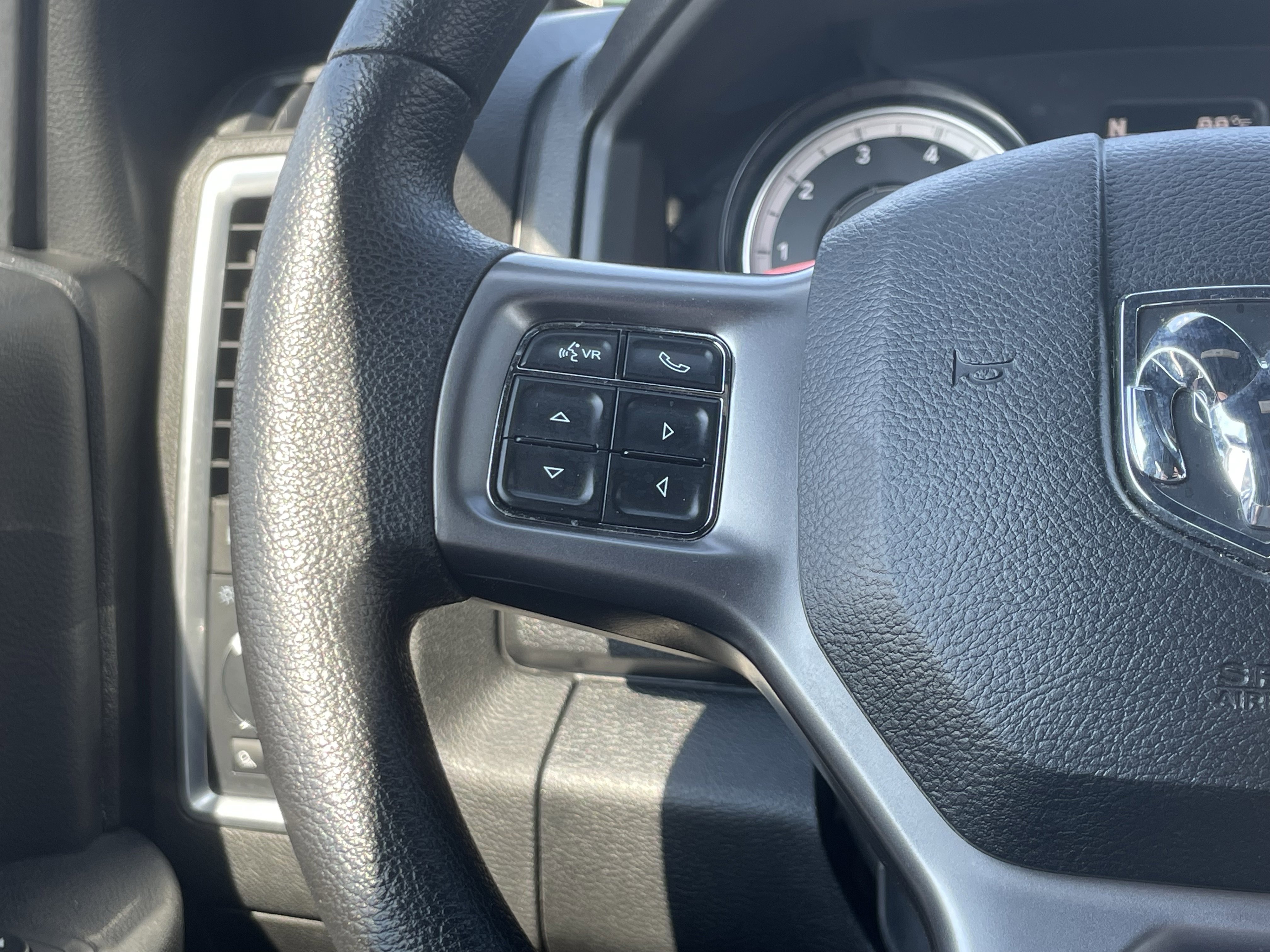 Used 2022 RAM 1500 Classic Warlock AWD/4WD image 18