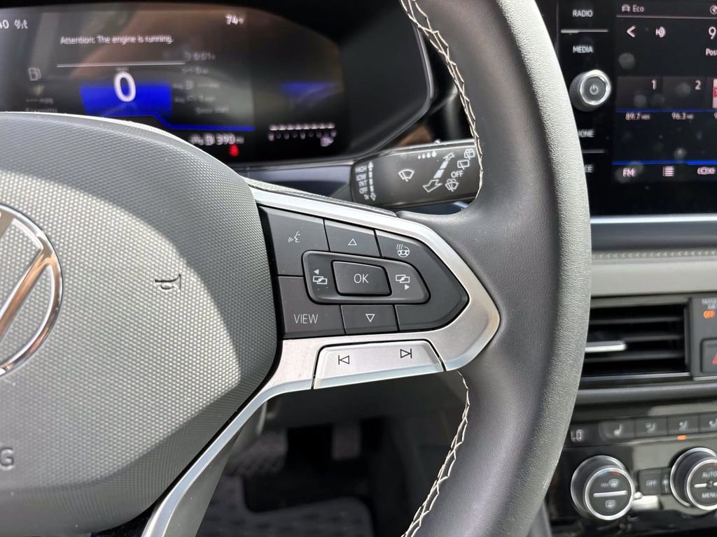 Used 2024 Volkswagen Taos SE image 19