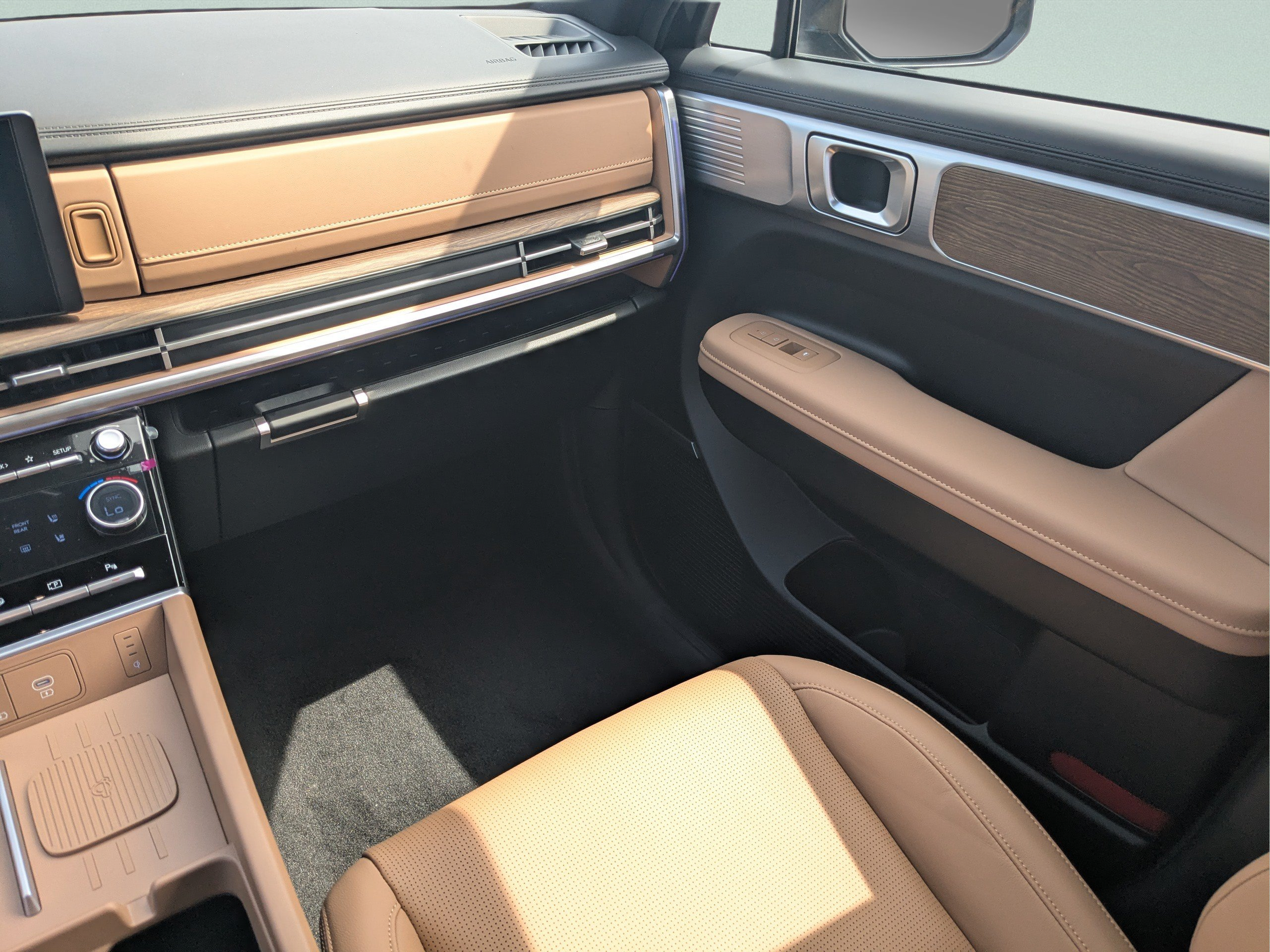 New 2027 Hyundai Santa Fe Limited FWD image 19
