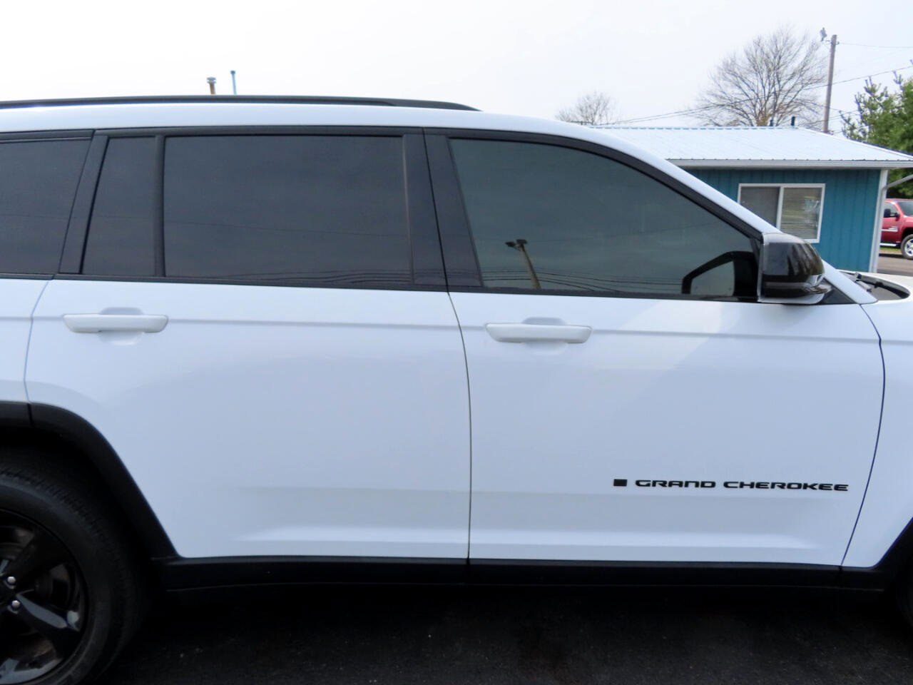 Used 2021 Jeep Grand Cherokee L Laredo image 19