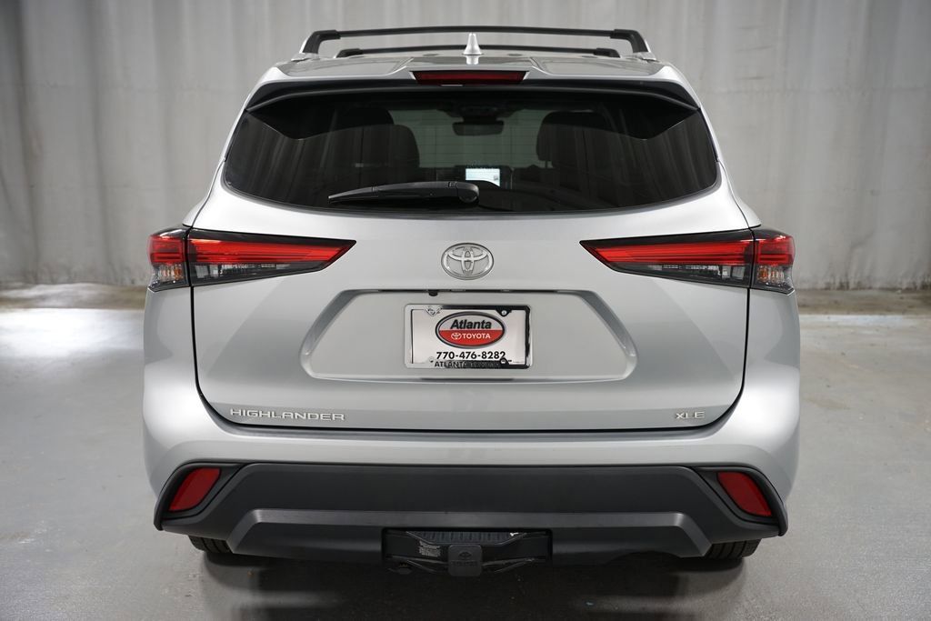 Used 2022 Toyota Highlander XLE image 7
