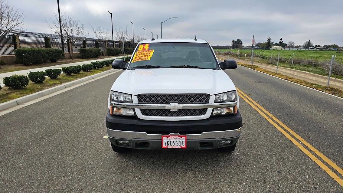 Used 2004 Chevrolet Silverado 2500 LT w/ Skid Plate Package image 2