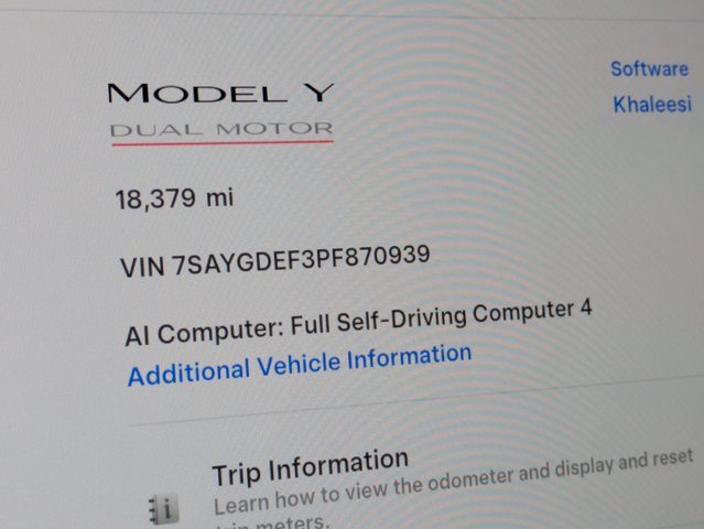 Used 2023 Tesla Model Y Performance AWD/4WD image 11