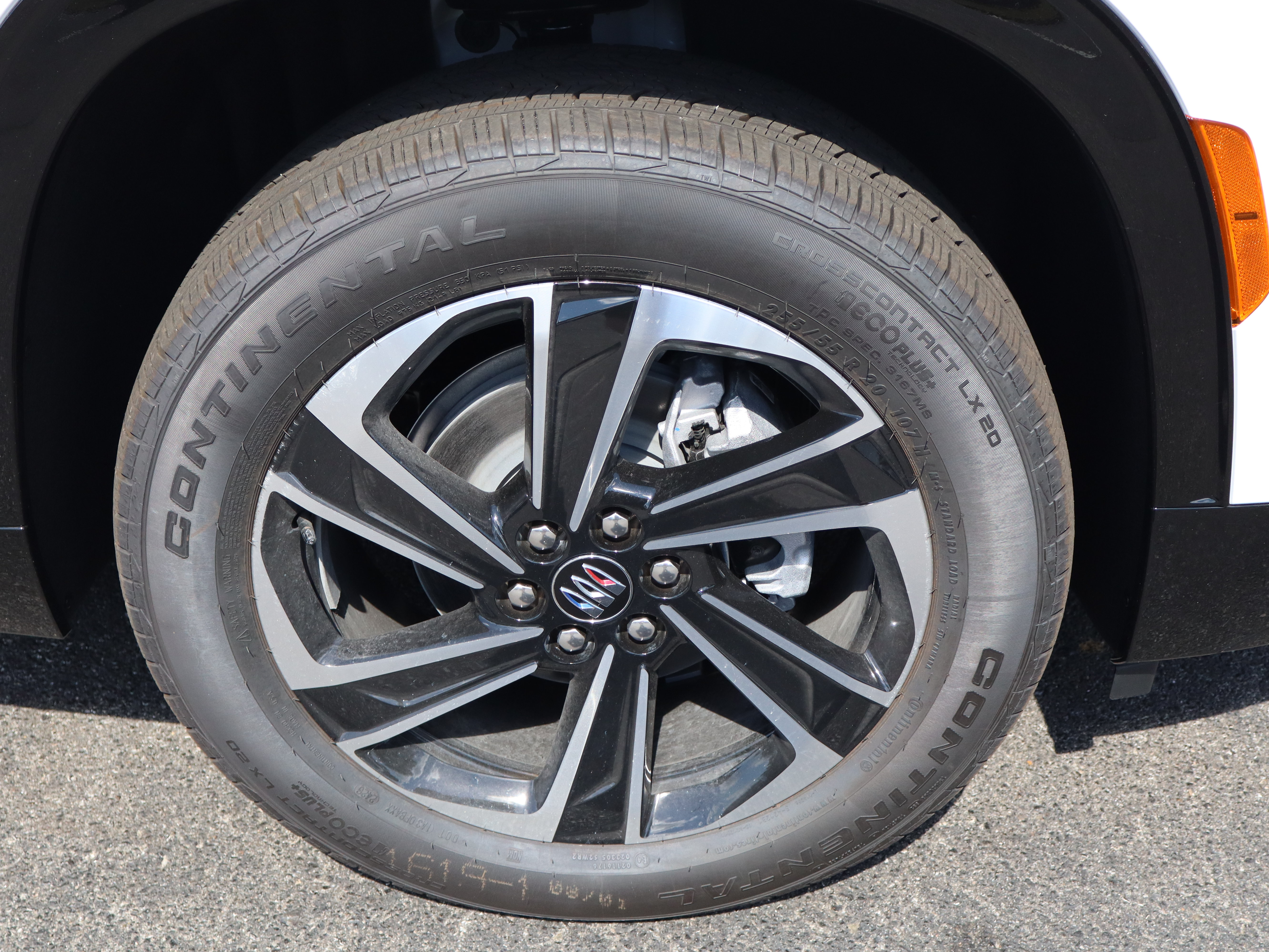 New 2027 Buick Enclave Sport Touring w/ Power Package FWD image 14