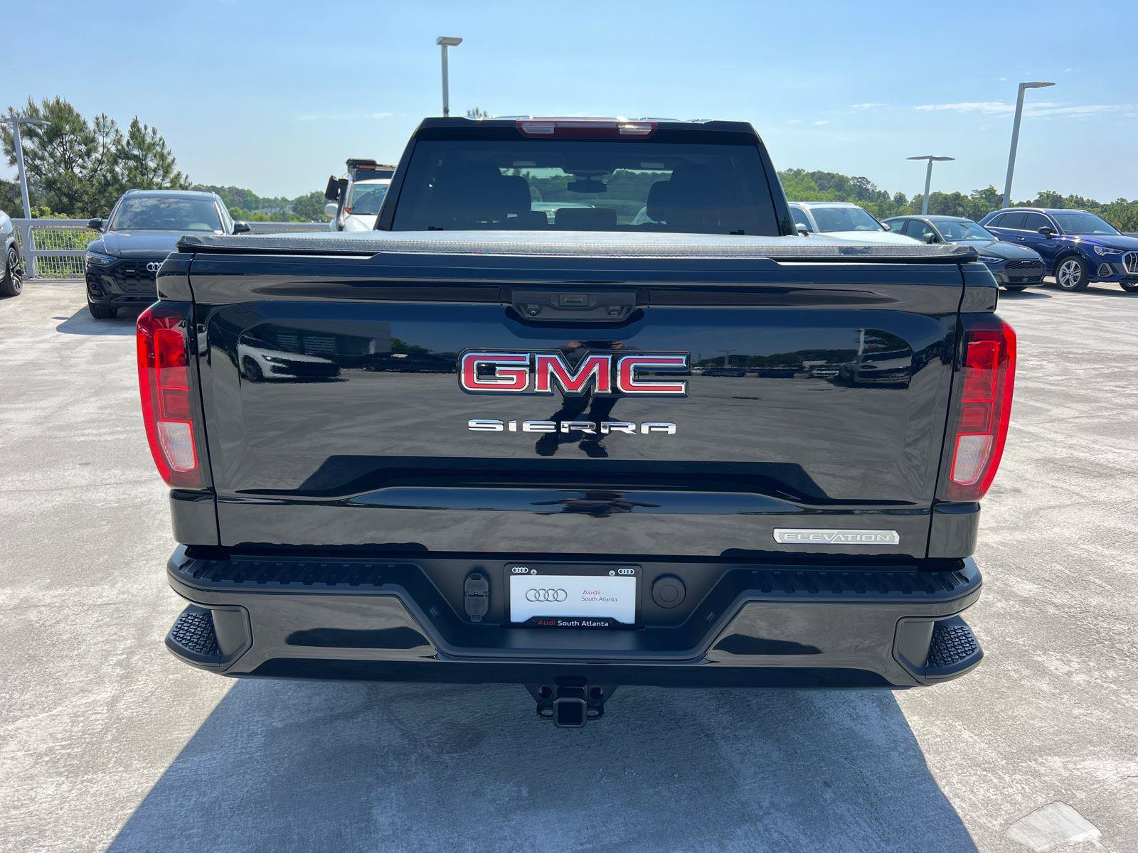 Used 2024 GMC Sierra 1500 Elevation AWD/4WD image 6