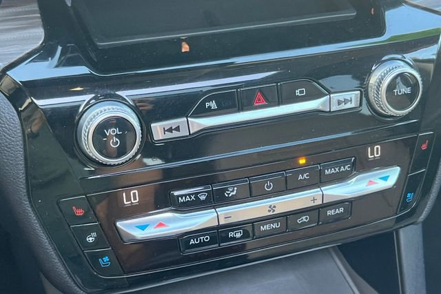 Used 2021 Ford Explorer Limited w/ Equipment Group 301A image 27