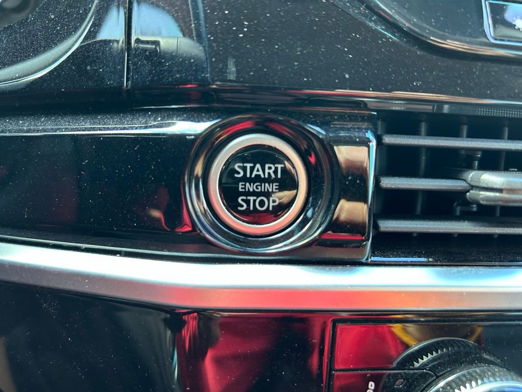 Used 2022 Nissan Pathfinder SL image 29