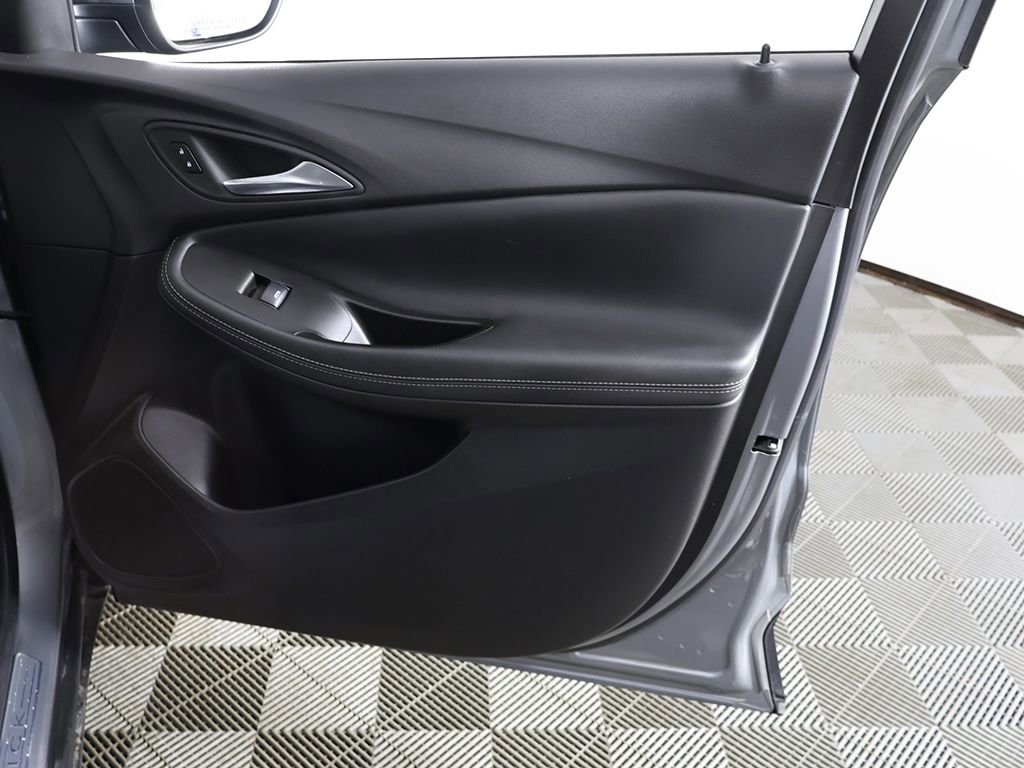 Used 2023 Buick Encore GX Select w/ Safety Package II image 22