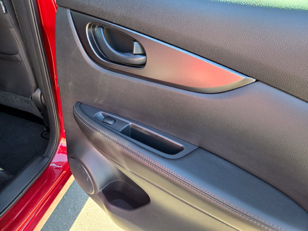 Certified 2022 Nissan Rogue Sport S AWD/4WD image 21