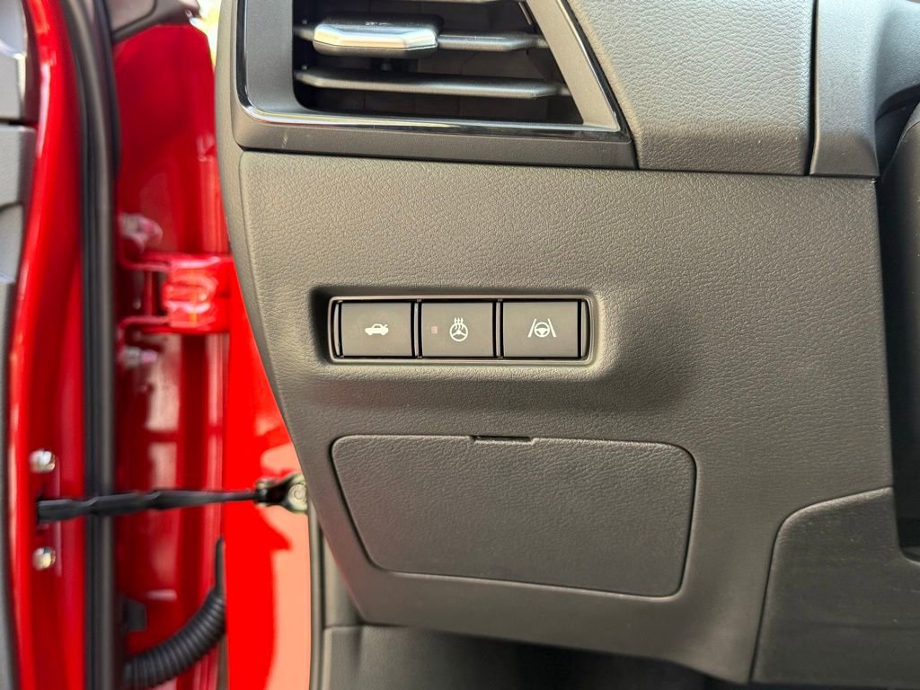 New 2026 Nissan Sentra SR w/ SR Premium Package FWD image 16