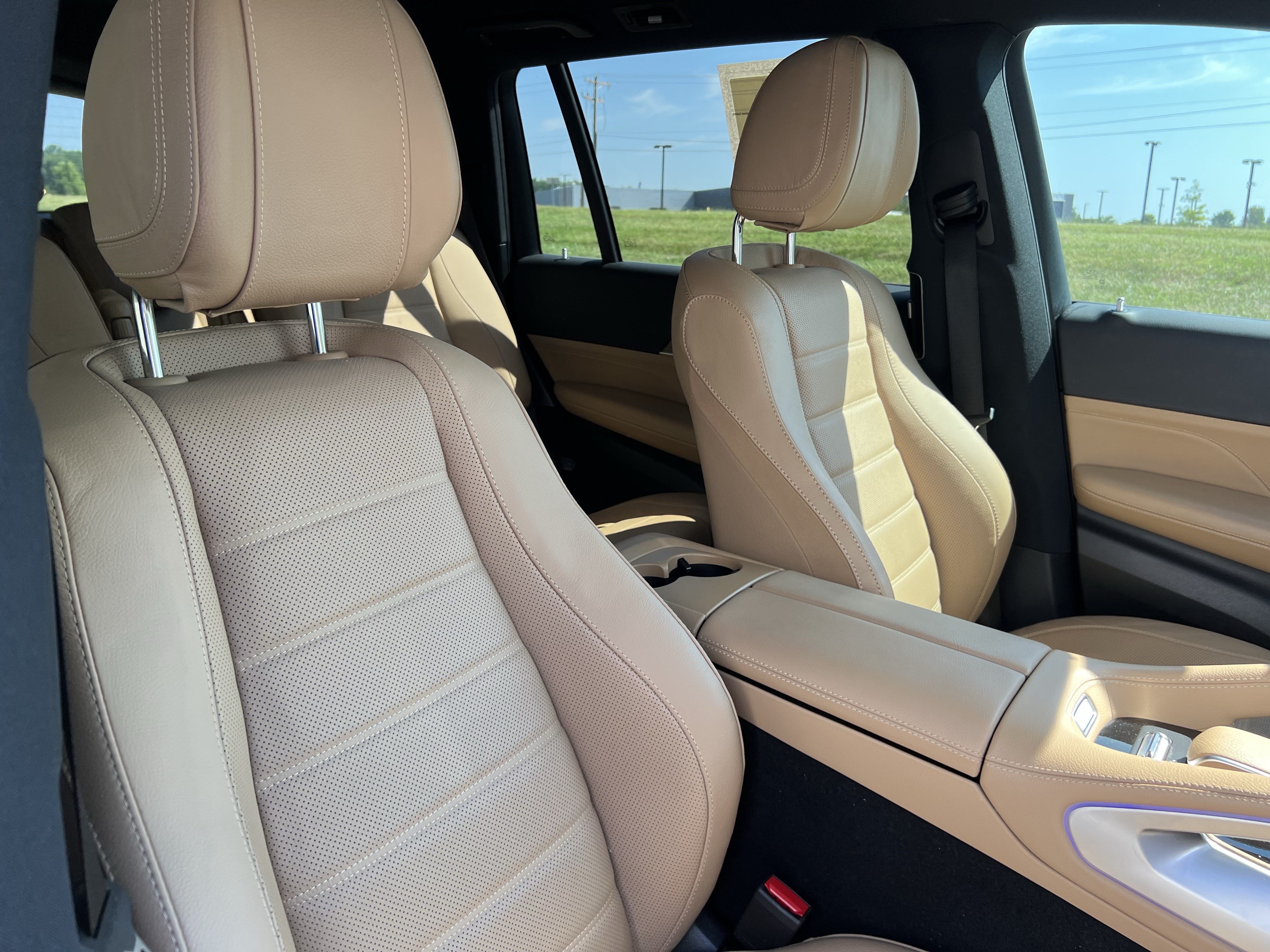 Certified 2025 Mercedes-Benz GLS 450 4MATIC image 35