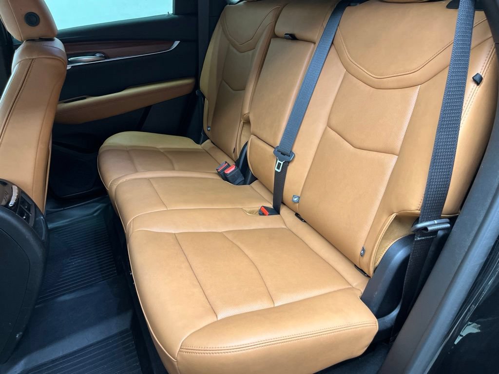 Used 2025 Cadillac XT5 Premium Luxury w/ LPO, Floor Liner Package FWD image 21