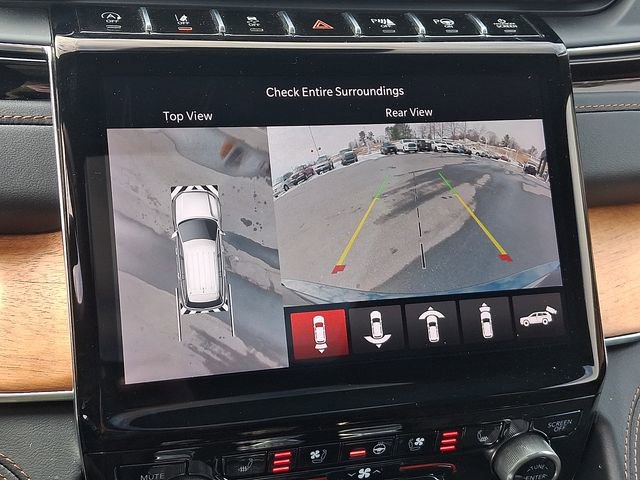 Used 2023 Jeep Grand Cherokee Summit image 18