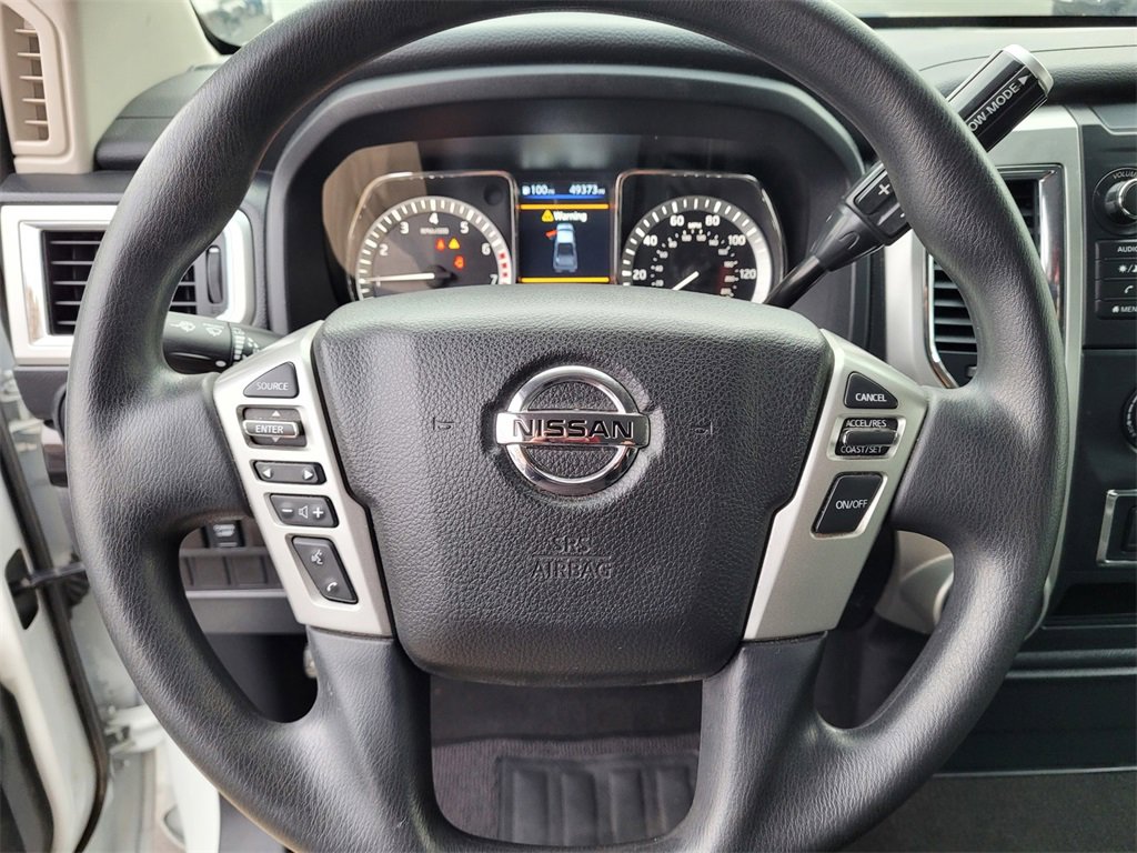 Used 2019 Nissan Titan SV image 22