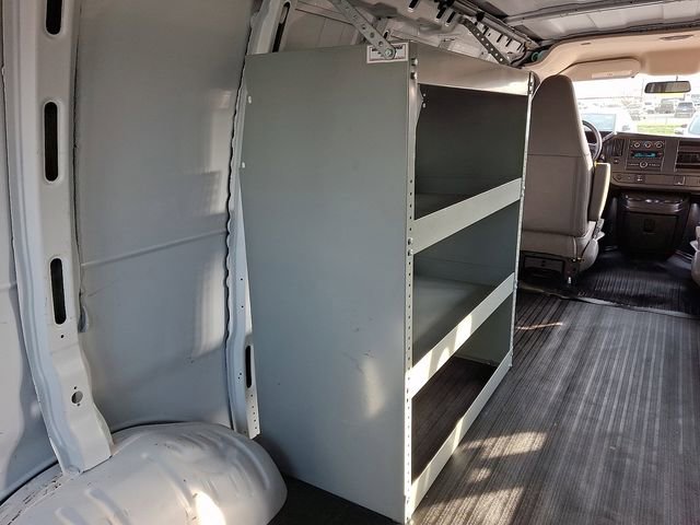 Used 2024 Chevrolet Express 2500 Extended image 24