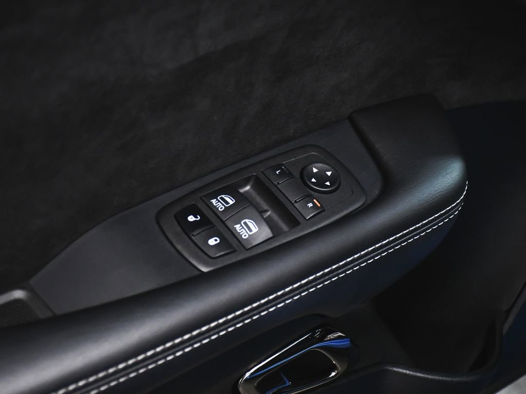 Used 2023 Dodge Challenger SRT Hellcat w/ Driver Convenience Group image 10