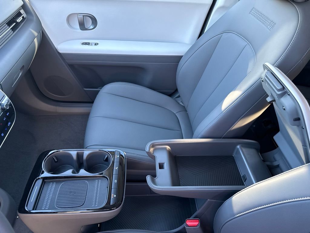New 2026 Hyundai Ioniq 5 SEL image 33